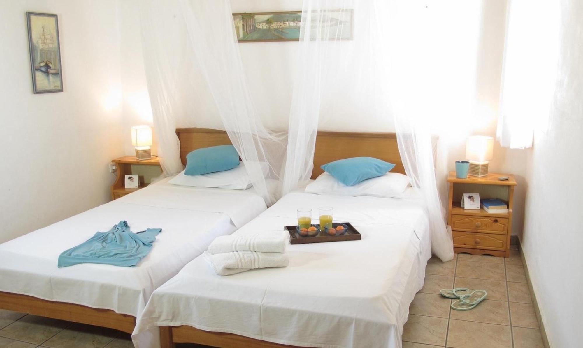 Mani Apartments Agios Nikolaos  Buitenkant foto