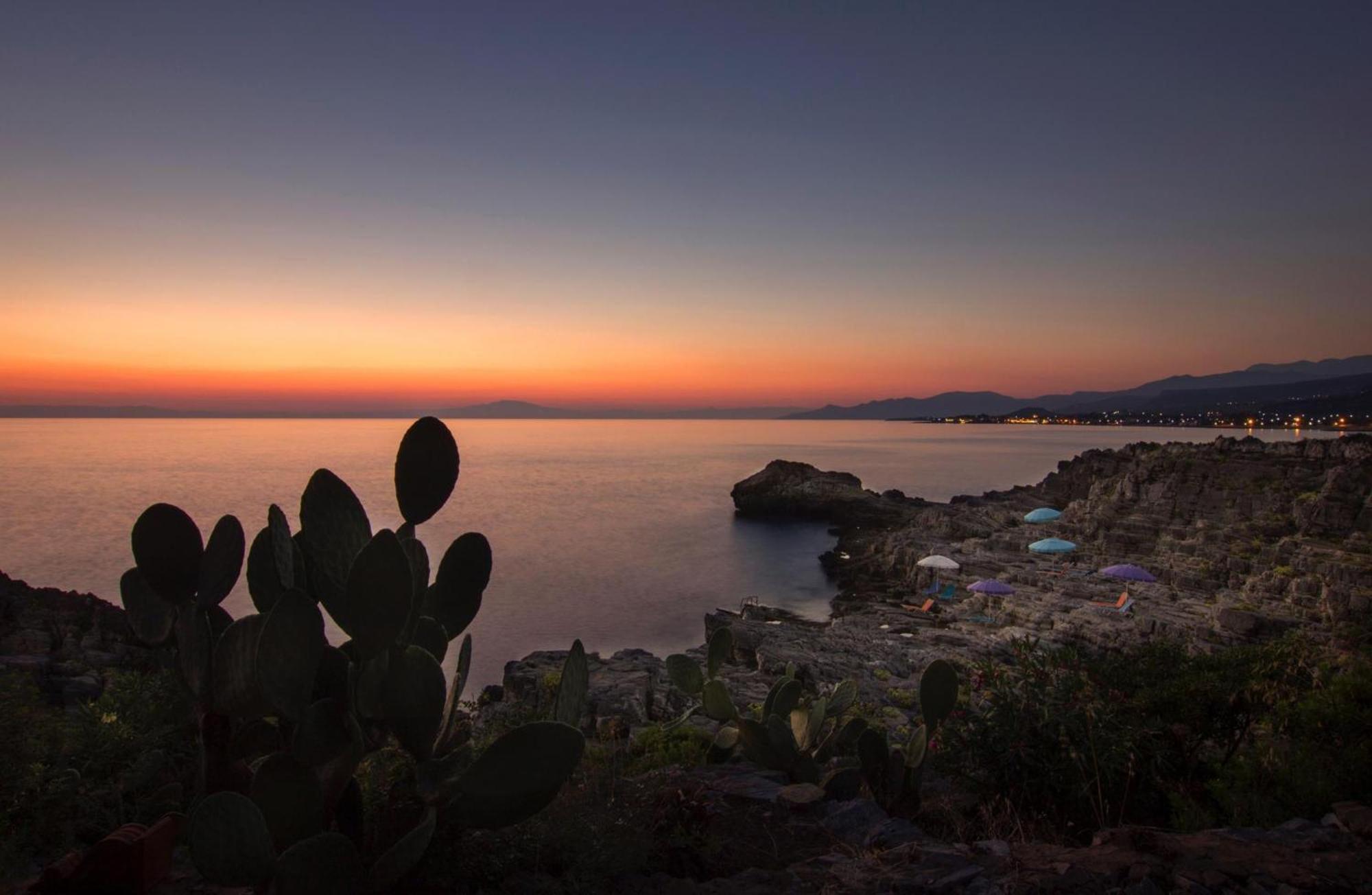 Mani Apartments Agios Nikolaos  Buitenkant foto