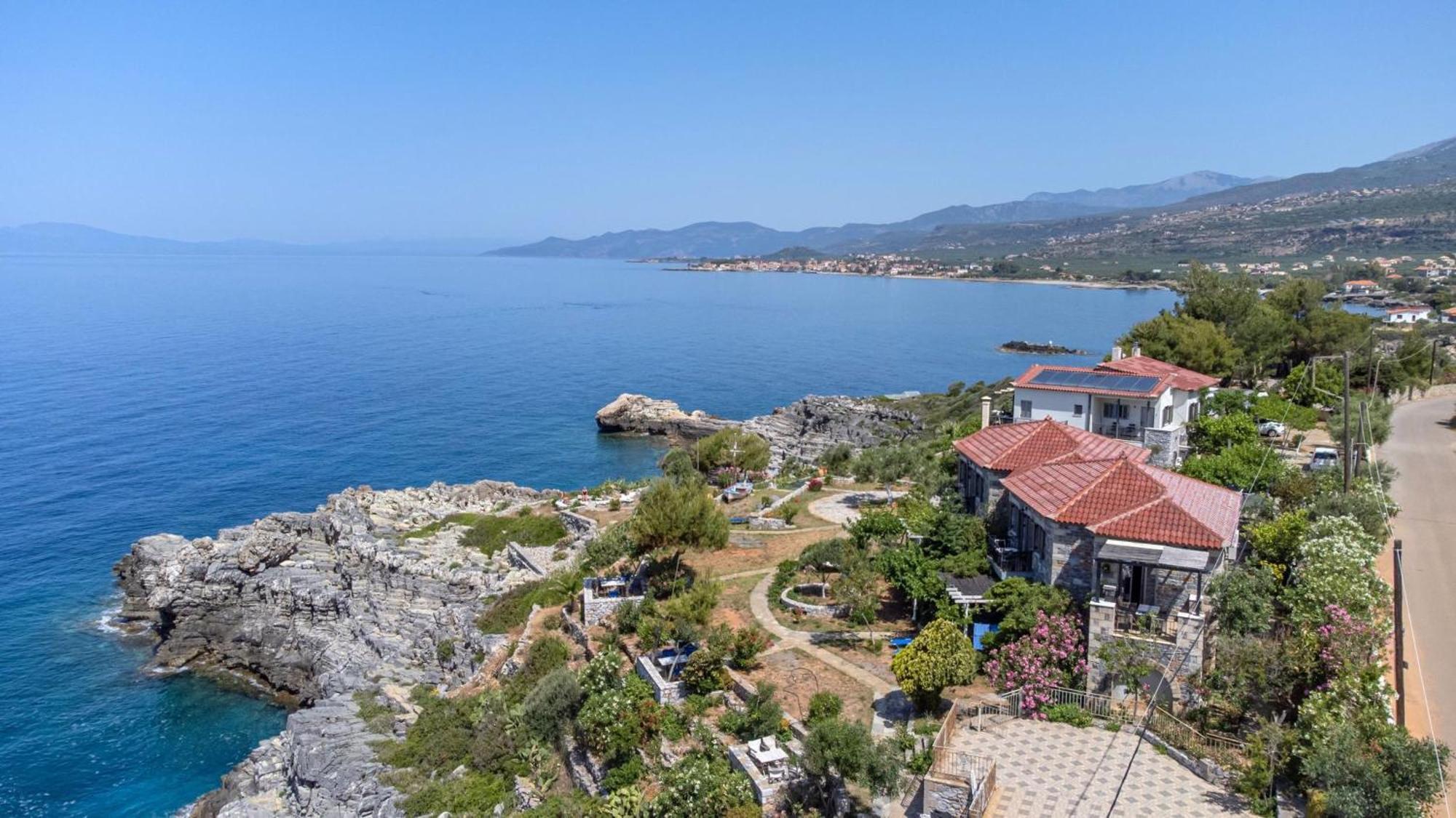 Mani Apartments Agios Nikolaos  Buitenkant foto